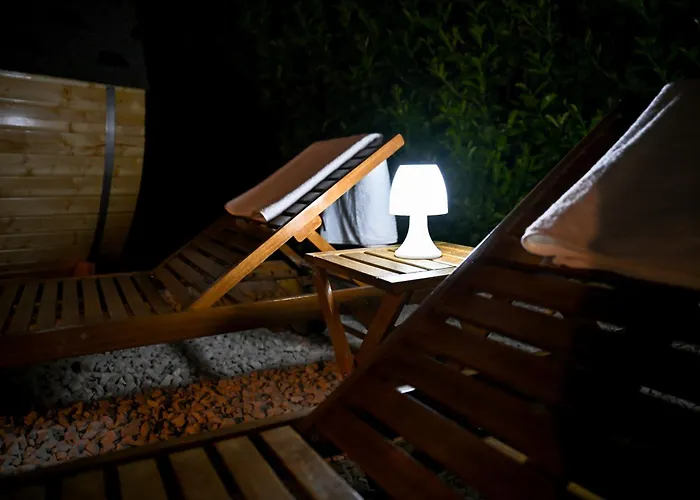 Aprilis With Pool, Jacuzzi And Sauna Villa