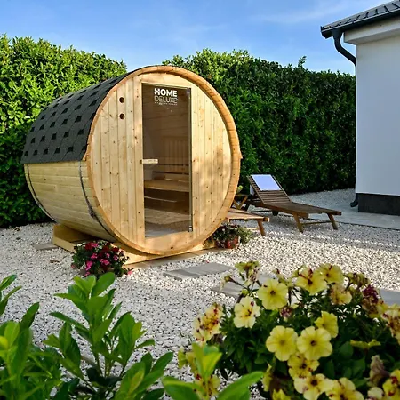 Aprilis With Pool, Jacuzzi And Sauna Galovac (Zadar)