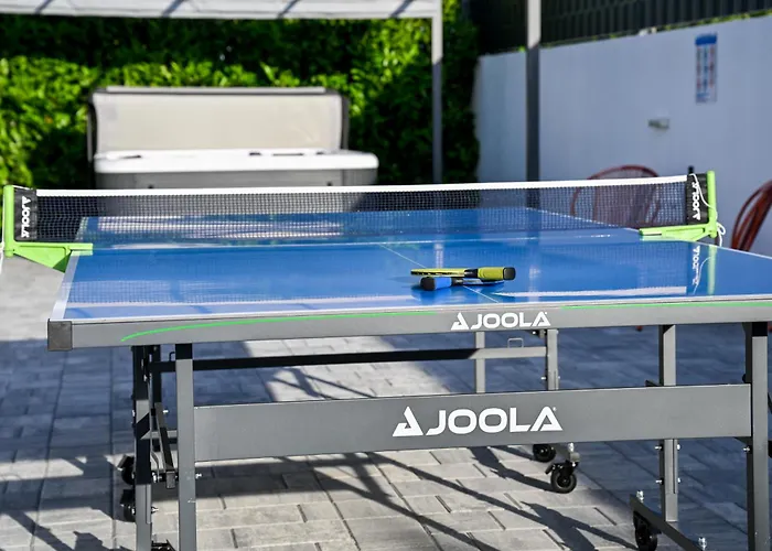 Aprilis With Pool, Jacuzzi And Sauna Вилла *